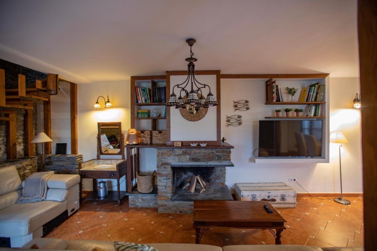 منزل الضيف Casa Ria De نافيا المظهر الخارجي الصورة